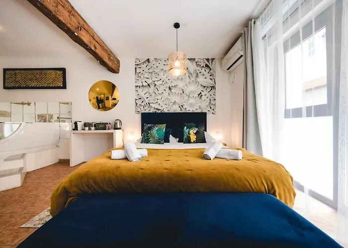 Les Precieuses Suites & Spa I